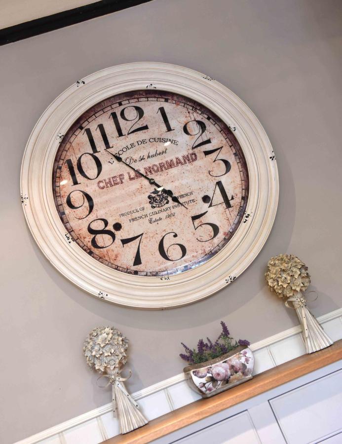 Luxury Eton House, 5 Minute Walk To Windsor Castle Villa Bagian luar foto