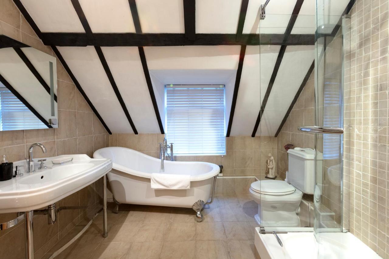 Luxury Eton House, 5 Minute Walk To Windsor Castle Villa Bagian luar foto